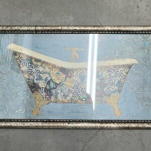 Elegant Blue and Gold Bathtub Wall Art
